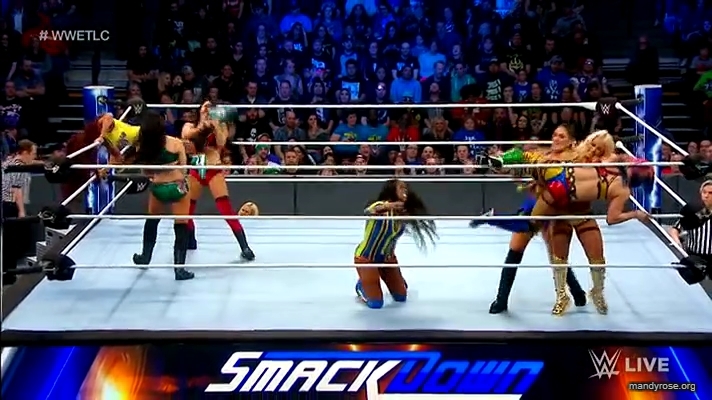 Women_Smackdown_Live_mp41616.jpg