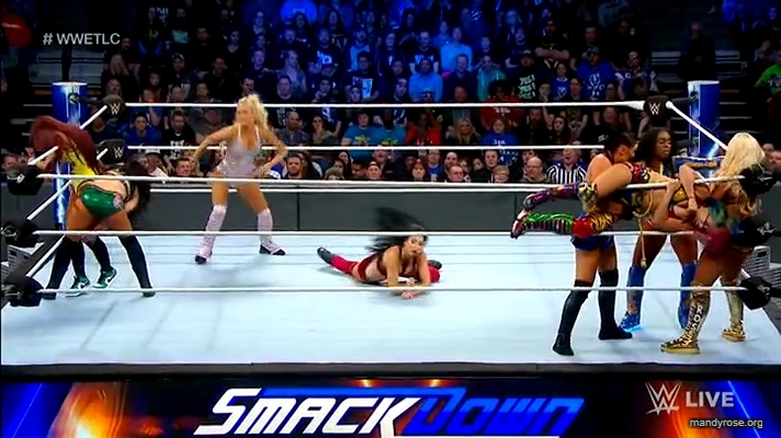 Women_Smackdown_Live_mp41626.jpg