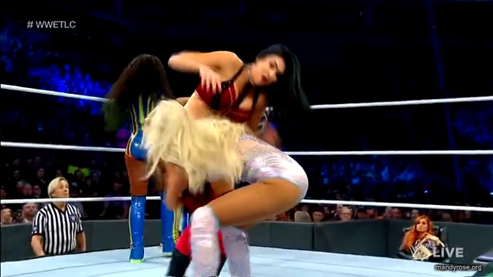 Women_Smackdown_Live_mp41631.jpg