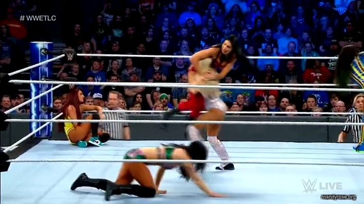 Women_Smackdown_Live_mp41633.jpg