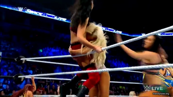 Women_Smackdown_Live_mp41635.jpg