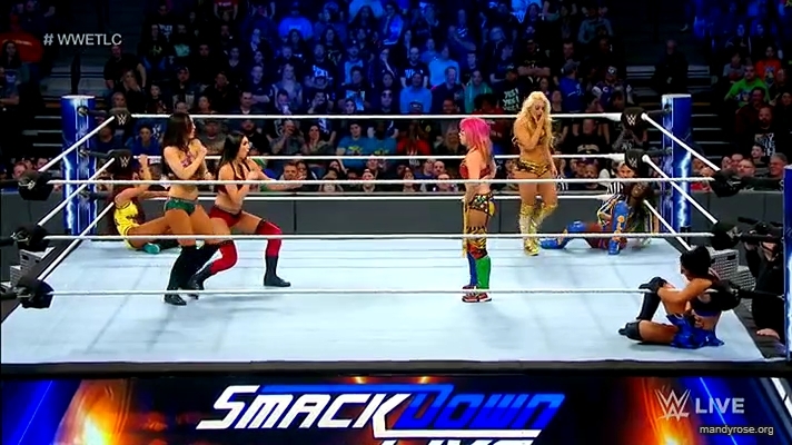 Women_Smackdown_Live_mp41657.jpg