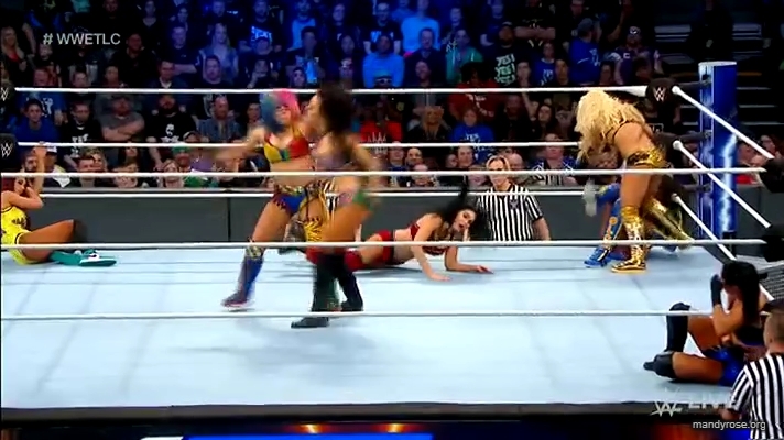 Women_Smackdown_Live_mp41667.jpg