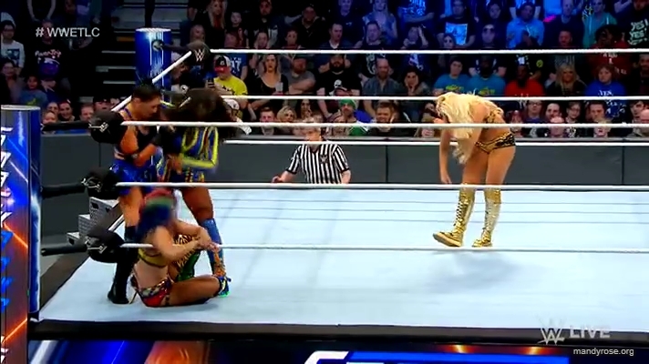 Women_Smackdown_Live_mp41757.jpg