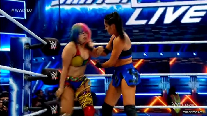 Women_Smackdown_Live_mp41765.jpg