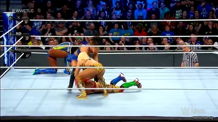 Women_Smackdown_Live_mp41771.jpg