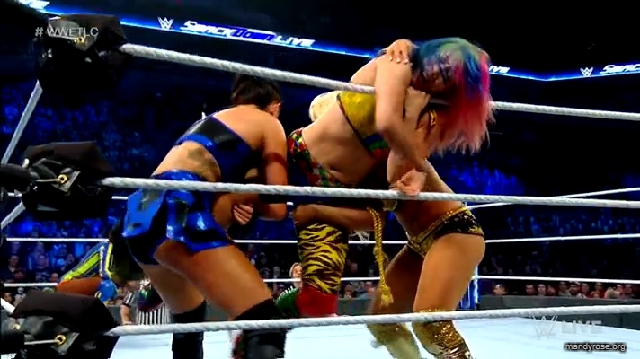 Women_Smackdown_Live_mp41778.jpg