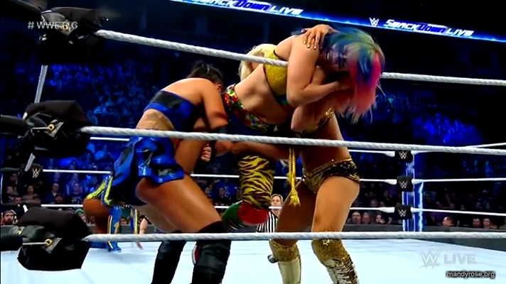 Women_Smackdown_Live_mp41779.jpg