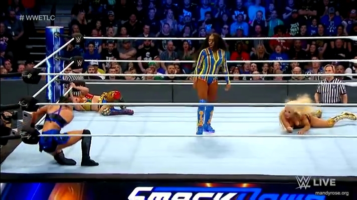 Women_Smackdown_Live_mp41797.jpg