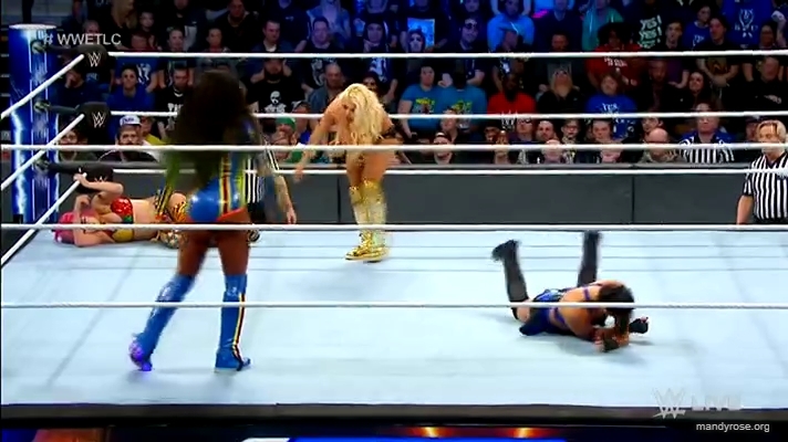 Women_Smackdown_Live_mp41806.jpg