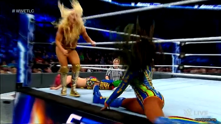 Women_Smackdown_Live_mp41828.jpg