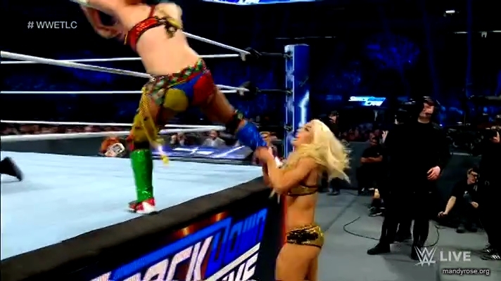 Women_Smackdown_Live_mp41852.jpg