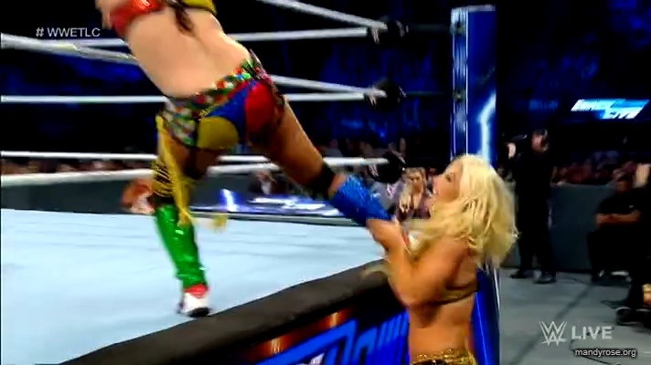 Women_Smackdown_Live_mp41853.jpg