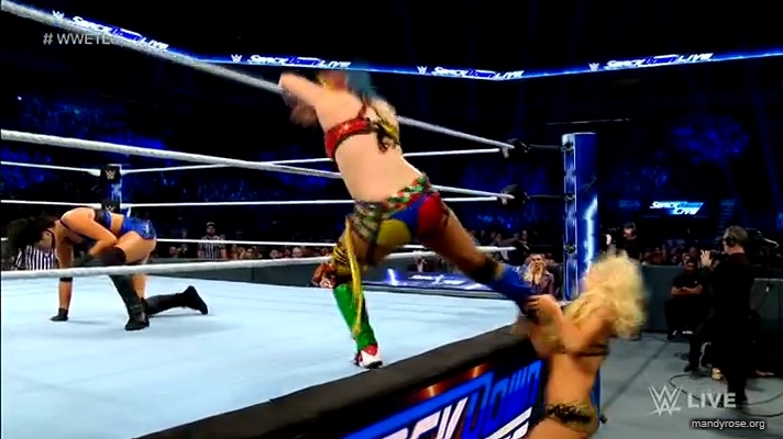 Women_Smackdown_Live_mp41854.jpg