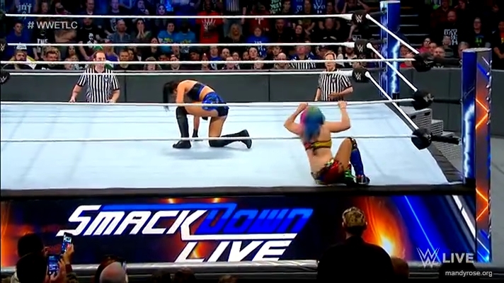 Women_Smackdown_Live_mp41858.jpg