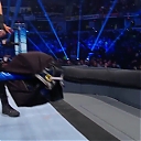 WWE_Friday_Night_SmackDown_2019_10_18_720p_HDTV_x264-NWCHD_mp41875.jpg
