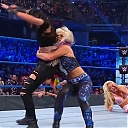 WWE_Friday_Night_SmackDown_2019_10_18_720p_HDTV_x264-NWCHD_mp42173.jpg