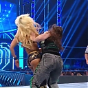 WWE_Friday_Night_SmackDown_2019_10_25_720p_HDTV_x264-NWCHD_mp42299.jpg