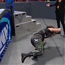 WWE_Friday_Night_SmackDown_2019_10_25_720p_HDTV_x264-NWCHD_mp42391.jpg