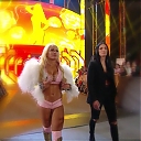 WWE_Friday_Night_SmackDown_2019_12_06_720p_HDTV_x264-NWCHD_mp40045.jpg