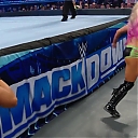 WWE_Friday_Night_SmackDown_2019_12_06_720p_HDTV_x264-NWCHD_mp40168.jpg