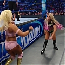 WWE_Friday_Night_SmackDown_2019_12_06_720p_HDTV_x264-NWCHD_mp40169.jpg