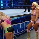 WWE_Friday_Night_SmackDown_2019_12_06_720p_HDTV_x264-NWCHD_mp40187.jpg