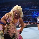 WWE_Friday_Night_SmackDown_2019_12_06_720p_HDTV_x264-NWCHD_mp40216.jpg