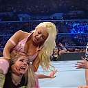 WWE_Friday_Night_SmackDown_2019_12_06_720p_HDTV_x264-NWCHD_mp40223.jpg
