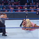 WWE_Friday_Night_SmackDown_2019_12_06_720p_HDTV_x264-NWCHD_mp40263.jpg