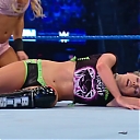 WWE_Friday_Night_SmackDown_2019_12_06_720p_HDTV_x264-NWCHD_mp40265.jpg