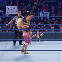 WWE_Friday_Night_SmackDown_2019_12_06_720p_HDTV_x264-NWCHD_mp40275.jpg