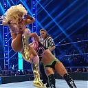 WWE_Friday_Night_SmackDown_2019_12_06_720p_HDTV_x264-NWCHD_mp40279.jpg