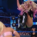 WWE_Friday_Night_SmackDown_2019_12_06_720p_HDTV_x264-NWCHD_mp40315.jpg