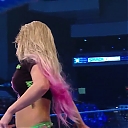 WWE_Friday_Night_SmackDown_2019_12_06_720p_HDTV_x264-NWCHD_mp40333.jpg