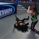 WWE_Friday_Night_SmackDown_2019_12_06_720p_HDTV_x264-NWCHD_mp40342.jpg