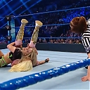 WWE_Friday_Night_SmackDown_2019_12_06_720p_HDTV_x264-NWCHD_mp40376.jpg
