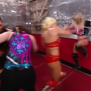 WWE_Friday_Night_SmackDown_2019_12_13_720p_HDTV_x264-NWCHD_mp40081.jpg