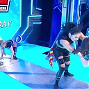 WWE_Friday_Night_SmackDown_2019_12_13_720p_HDTV_x264-NWCHD_mp40093.jpg