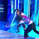 WWE_Friday_Night_SmackDown_2019_12_13_720p_HDTV_x264-NWCHD_mp40094.jpg