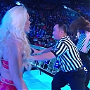 WWE_Friday_Night_SmackDown_2019_12_13_720p_HDTV_x264-NWCHD_mp40109.jpg