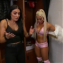 WWE_Friday_Night_SmackDown_2020_01_10_720p_HDTV_x264-NWCHD_mp40036.jpg