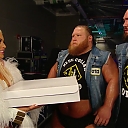 WWE_Friday_Night_SmackDown_2020_01_10_720p_HDTV_x264-NWCHD_mp40092.jpg