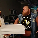 WWE_Friday_Night_SmackDown_2020_01_10_720p_HDTV_x264-NWCHD_mp40095.jpg