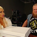 WWE_Friday_Night_SmackDown_2020_01_10_720p_HDTV_x264-NWCHD_mp40100.jpg