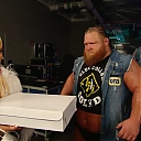 WWE_Friday_Night_SmackDown_2020_01_10_720p_HDTV_x264-NWCHD_mp40104.jpg