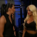 WWE_Friday_Night_SmackDown_2020_01_24_720p_HDTV_x264-NWCHD_mp40453.jpg