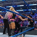 WWE_Friday_Night_SmackDown_2020_01_24_720p_HDTV_x264-NWCHD_mp40522.jpg