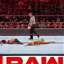 WWE_Monday_Night_RAW_2019_08_19_720p_HDTV_x264-KYR_mkv1919.jpg