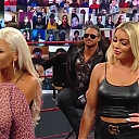 WWE_Monday_Night_Raw_2020_10_12_720p_HDTV_x264-NWCHD_mp40625.jpg